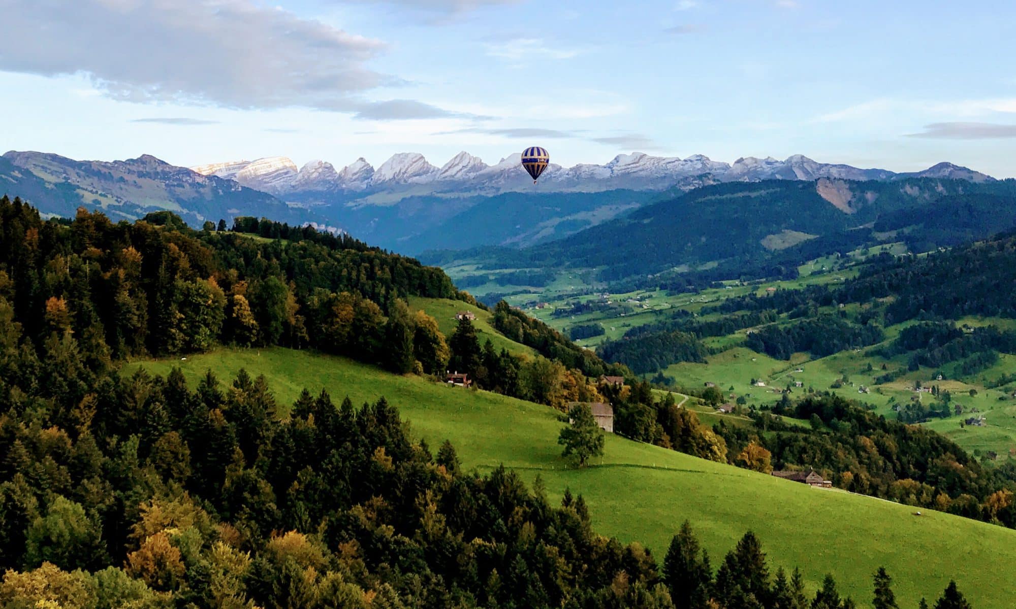 Blick aus dem Ballon - ins Obertoggenburg (Foto: Jan Thomas Otte)